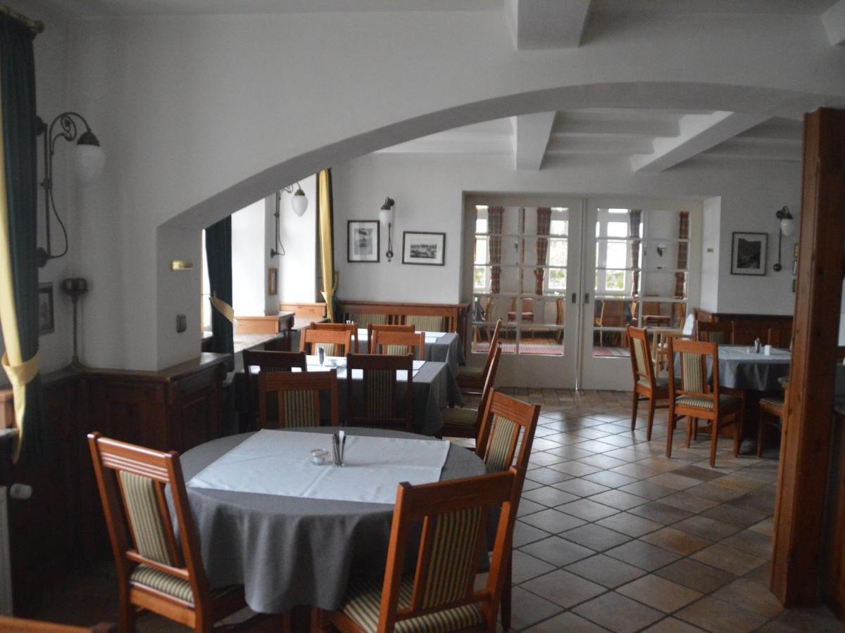 Hotel Zum Weserdampfschiff 3*