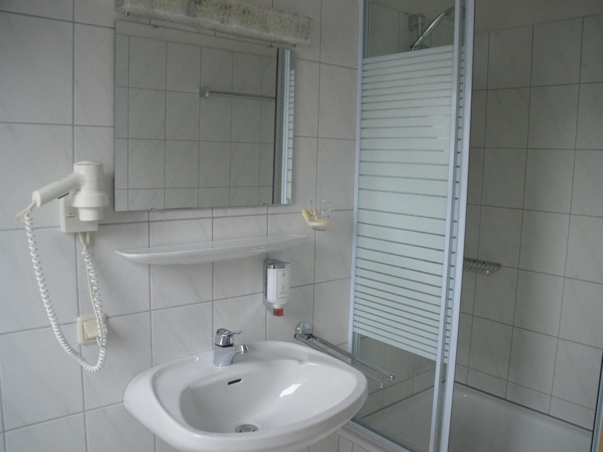Hotel Zum Weserdampfschiff Bad Karlshafen
